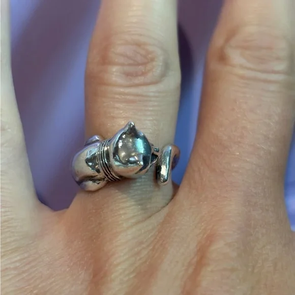 Silver Cat Ring - Picture 6 of 14
